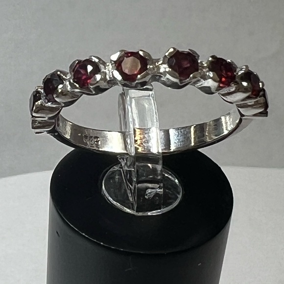 New Real Garnet SS Ring - Picture 1 of 4
